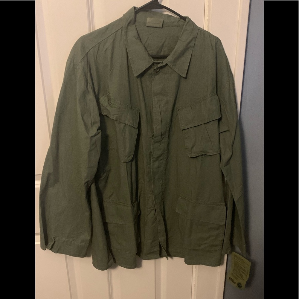 ROTHCO long sleeve green button down